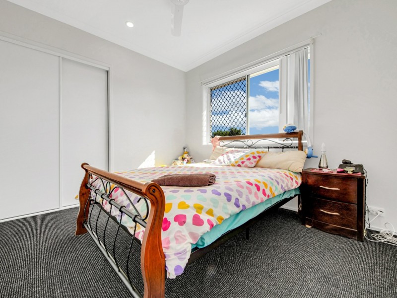 12 Koolivoo Parade, Boyne Island QLD 4680