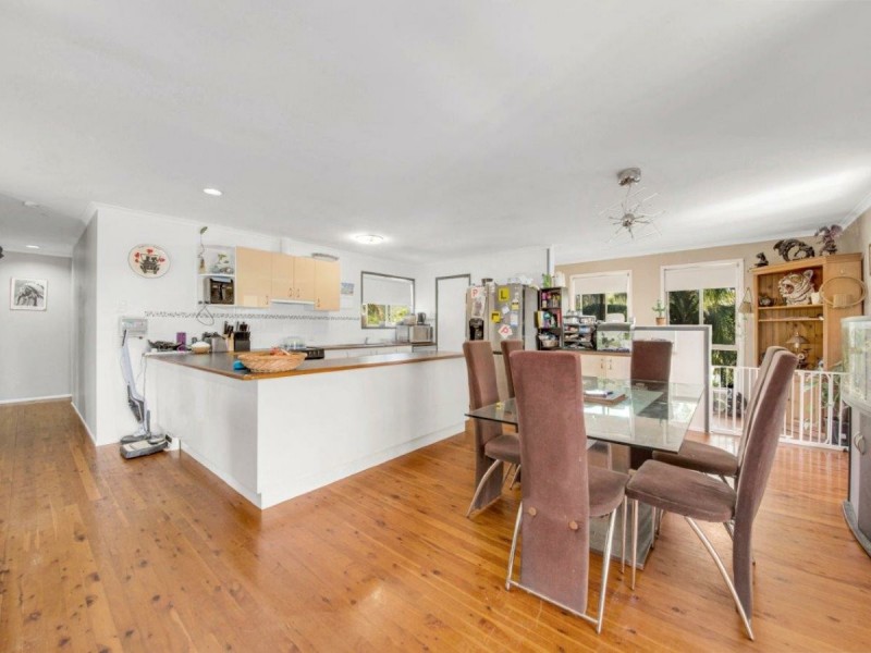 4 Lomandra Street, Boyne Island QLD 4680