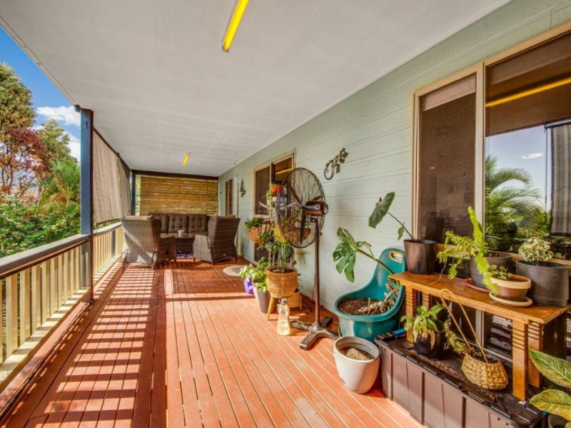 4 Lomandra Street, Boyne Island QLD 4680