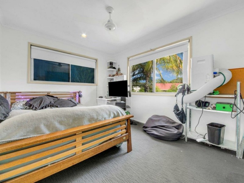 4 Lomandra Street, Boyne Island QLD 4680