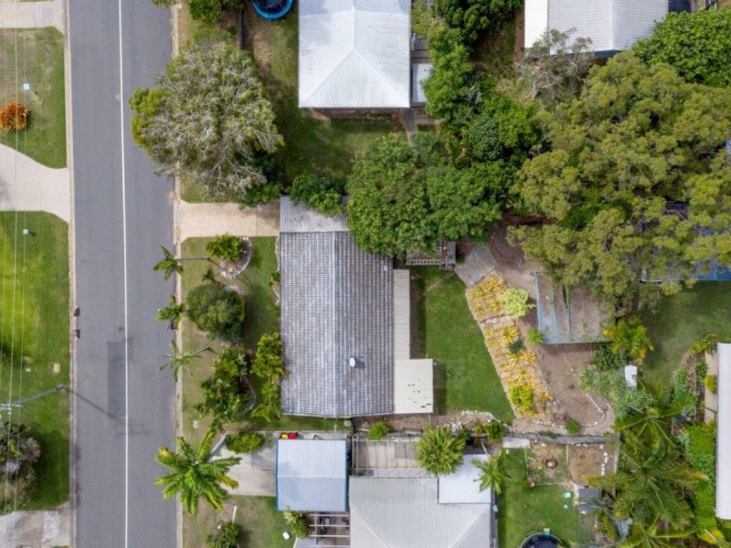 11 Hayes Avenue, Boyne Island QLD 4680