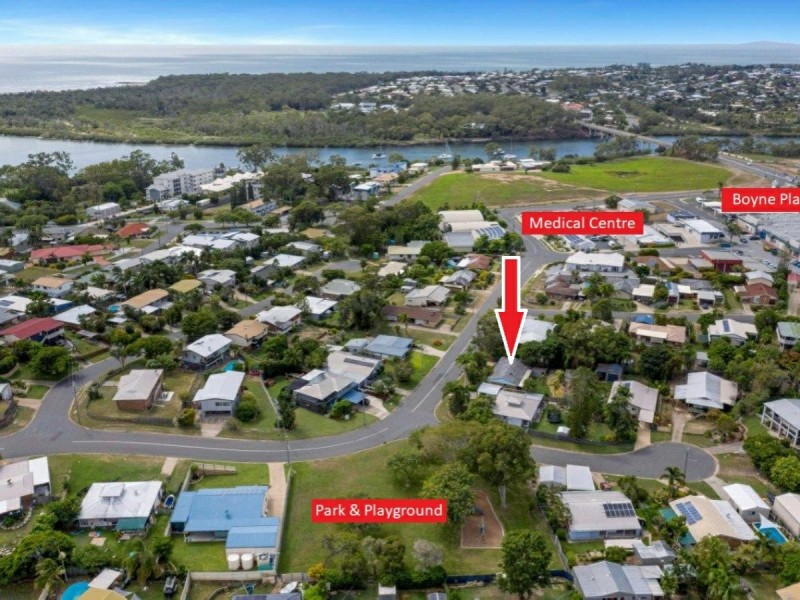 11 Hayes Avenue, Boyne Island QLD 4680