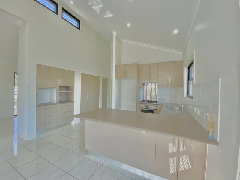 20 Lighthouse Drive, Boyne Island QLD 4680