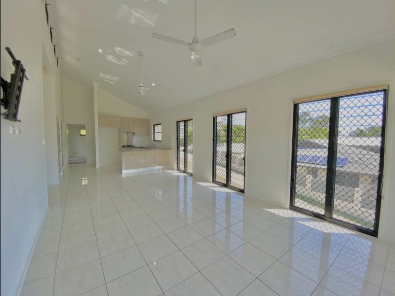 20 Lighthouse Drive, Boyne Island QLD 4680