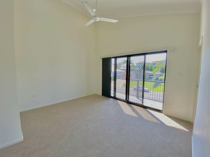 20 Lighthouse Drive, Boyne Island QLD 4680