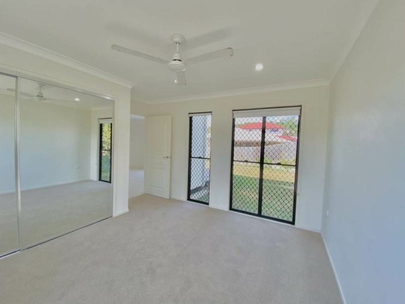 20 Lighthouse Drive, Boyne Island QLD 4680