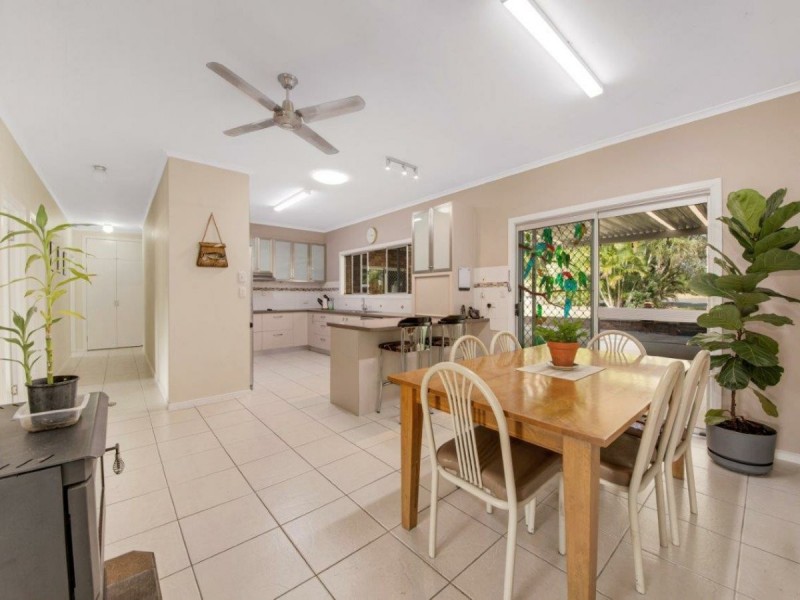 231 Awoonga Dam Road, Benaraby QLD 4680