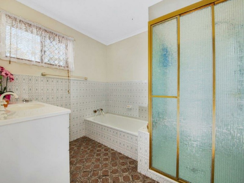 37 Cairncross Street, Sun Valley QLD 4680