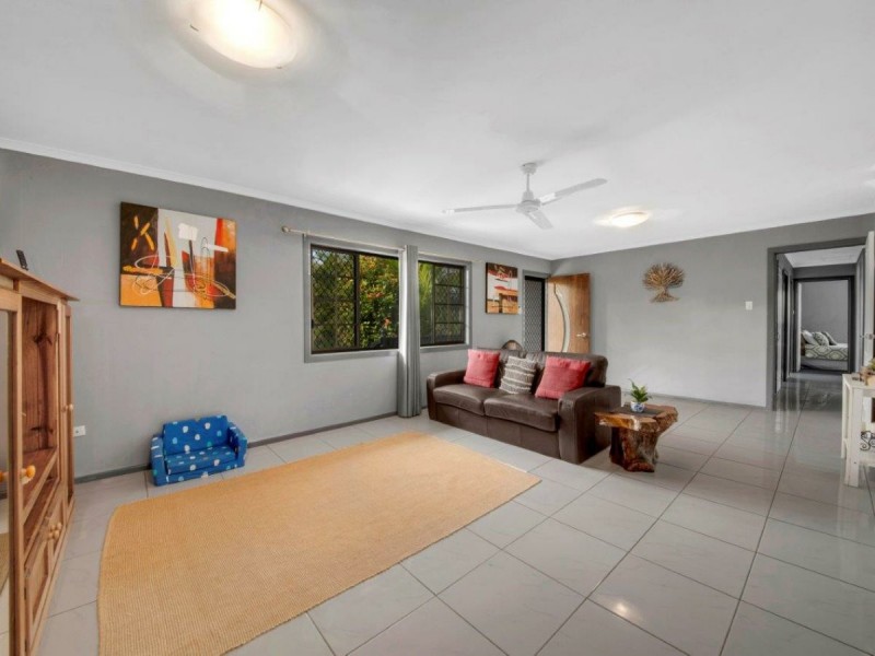 115 Malpas Street, Boyne Island QLD 4680