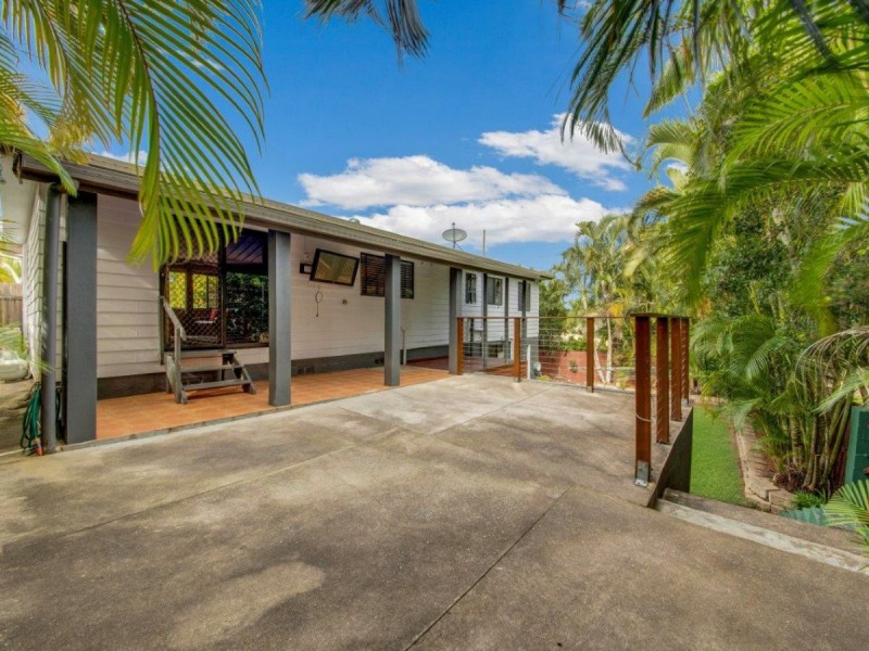 115 Malpas Street, Boyne Island QLD 4680