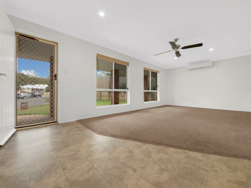 11 Kirrang Place, Boyne Island QLD 4680