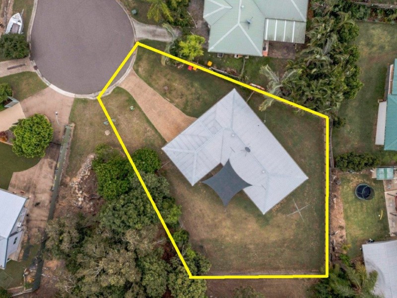 11 Kirrang Place, Boyne Island QLD 4680