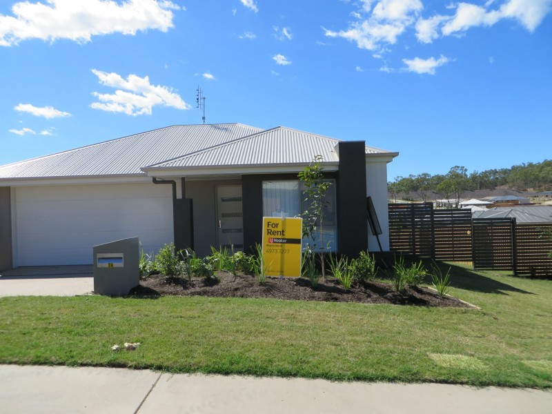 24 Clover Crescent, Boyne Island QLD 4680