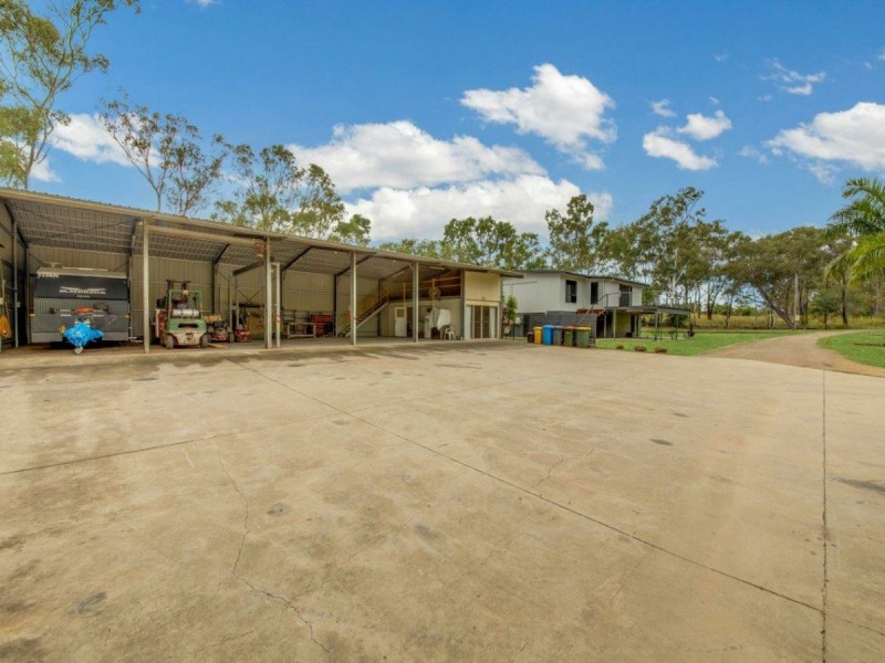 34 McPherson Road, Boyne Island QLD 4680