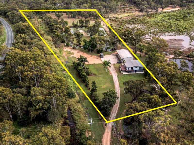 34 McPherson Road, Boyne Island QLD 4680