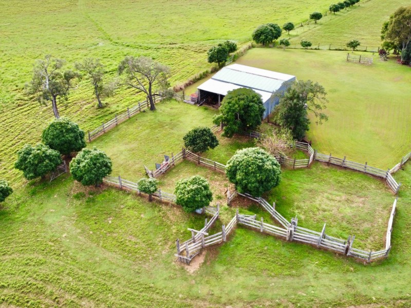 595 Red Hill Road, Bororen QLD 4678