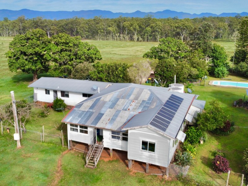 595 Red Hill Road, Bororen QLD 4678