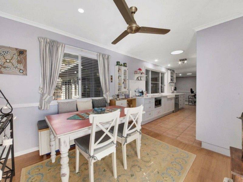 13 Geoffrey Thomas Drive, Tannum Sands QLD 4680