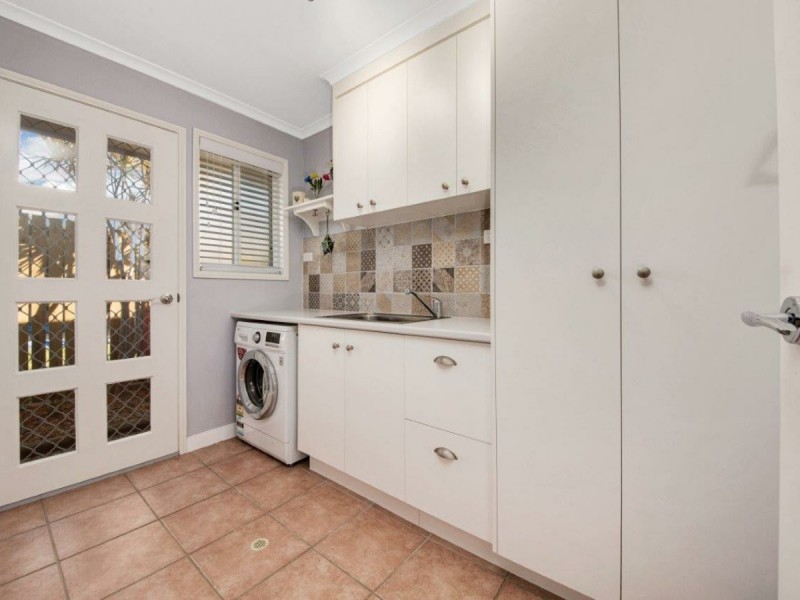 13 Geoffrey Thomas Drive, Tannum Sands QLD 4680