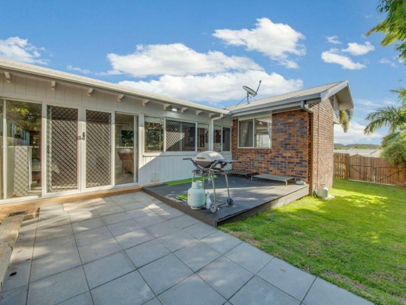 13 Geoffrey Thomas Drive, Tannum Sands QLD 4680