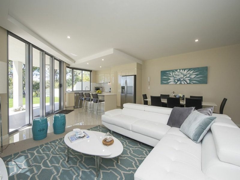 104/10 Wyndham Avenue, Boyne Island QLD 4680