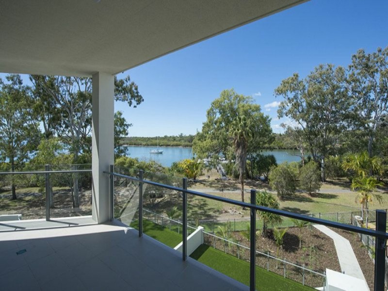 202/10 Wyndham Avenue, Boyne Island QLD 4680