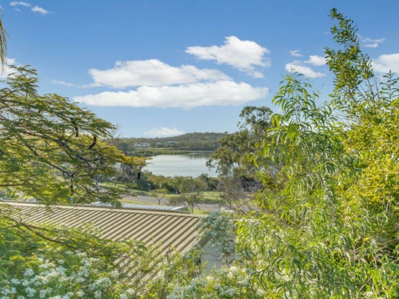 16 Marina Avenue, Boyne Island QLD 4680