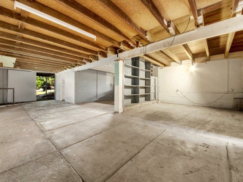 16 Marina Avenue, Boyne Island QLD 4680