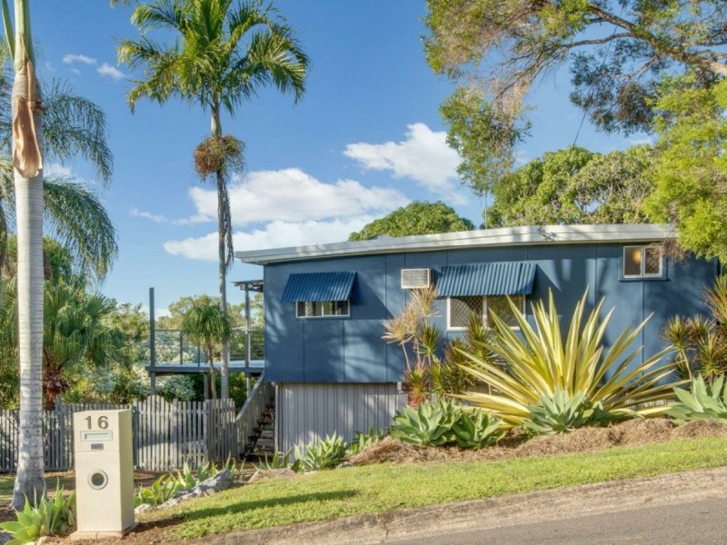 16 Marina Avenue, Boyne Island QLD 4680