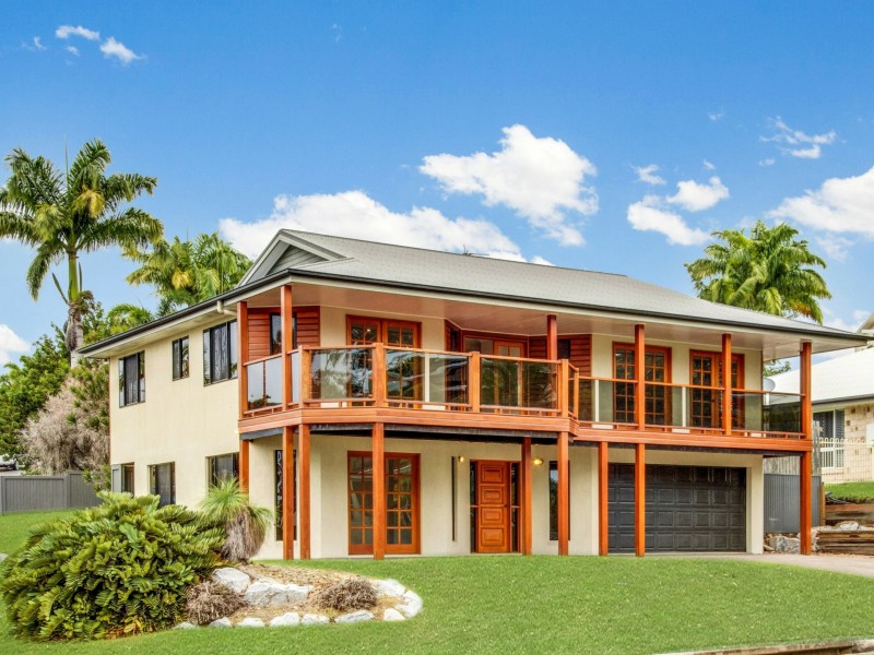 9 Lighthouse Drive, Boyne Island QLD 4680