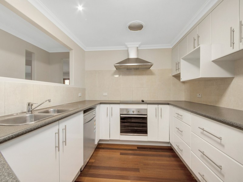 9 Lighthouse Drive, Boyne Island QLD 4680