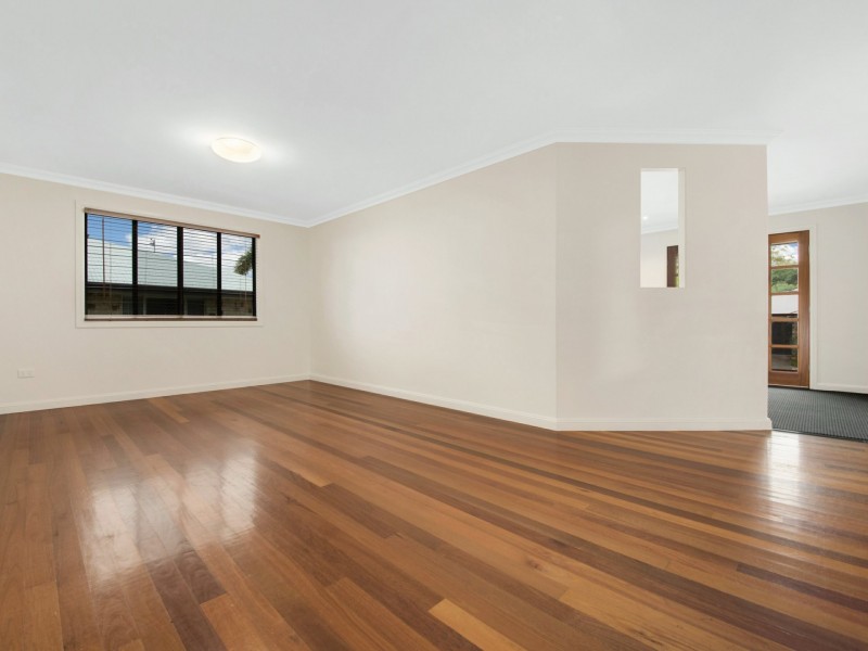 9 Lighthouse Drive, Boyne Island QLD 4680