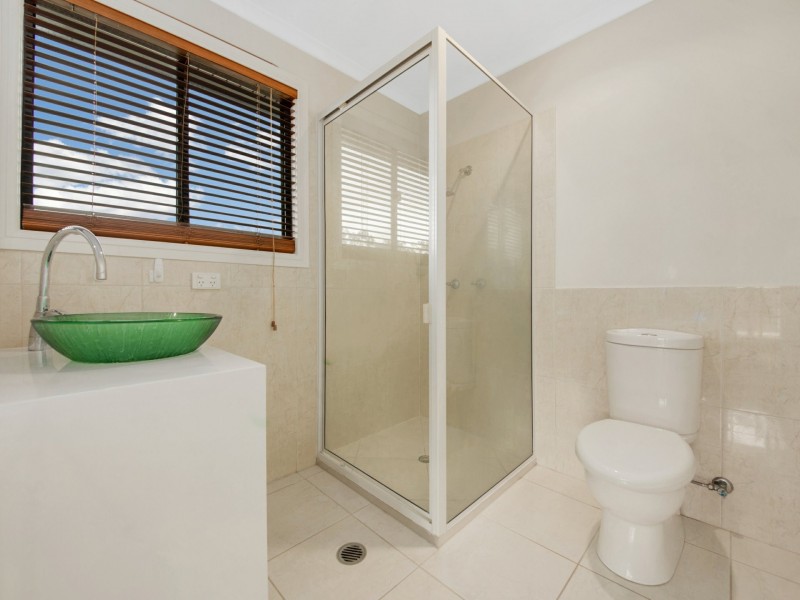 9 Lighthouse Drive, Boyne Island QLD 4680