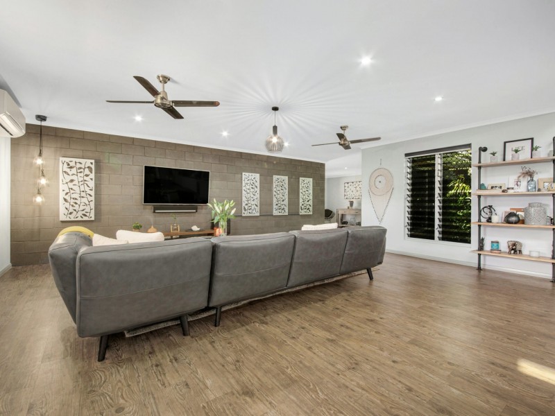 6 Tree Tops Close, O’connell QLD 4680