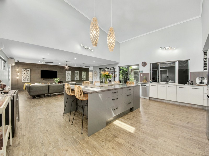 6 Tree Tops Close, O’connell QLD 4680
