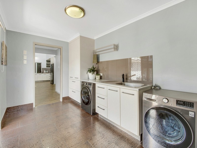 6 Tree Tops Close, O’connell QLD 4680