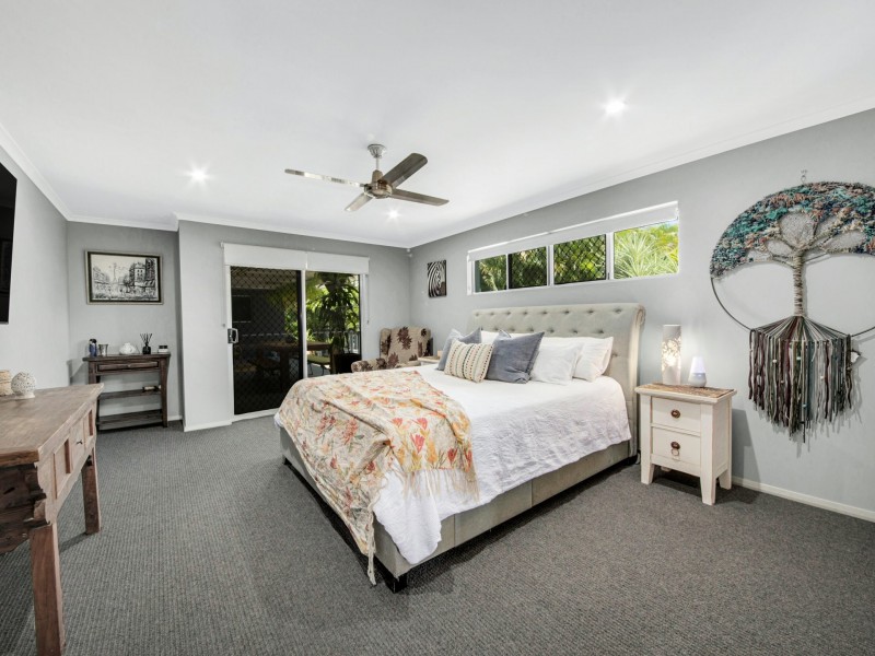 6 Tree Tops Close, O’connell QLD 4680