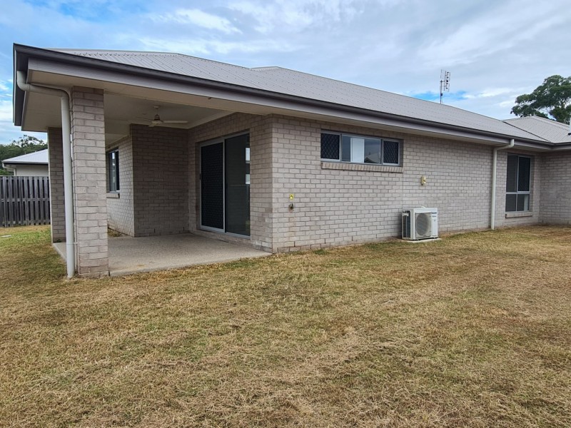 33 Lilyvale Esp., Boyne Island QLD 4680