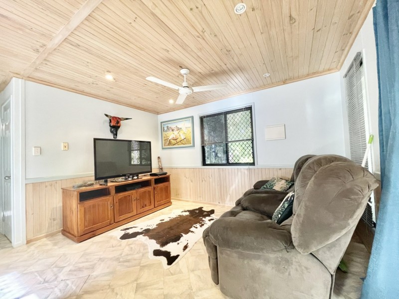 196 Bells Road, Rodds Bay QLD 4678