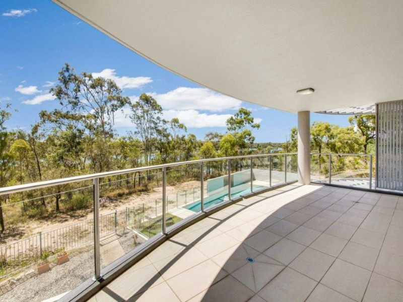 5/2 The Promenade, Boyne Island QLD 4680