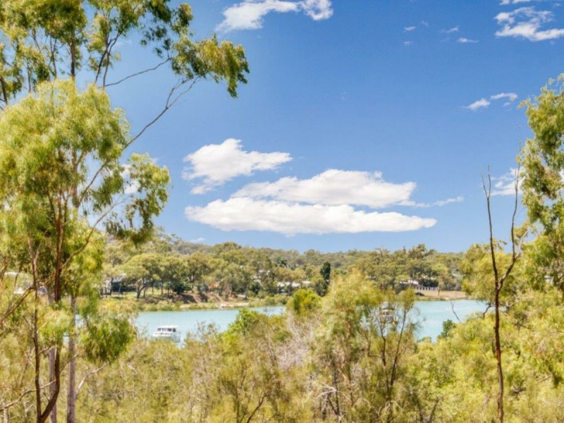 5/2 The Promenade, Boyne Island QLD 4680