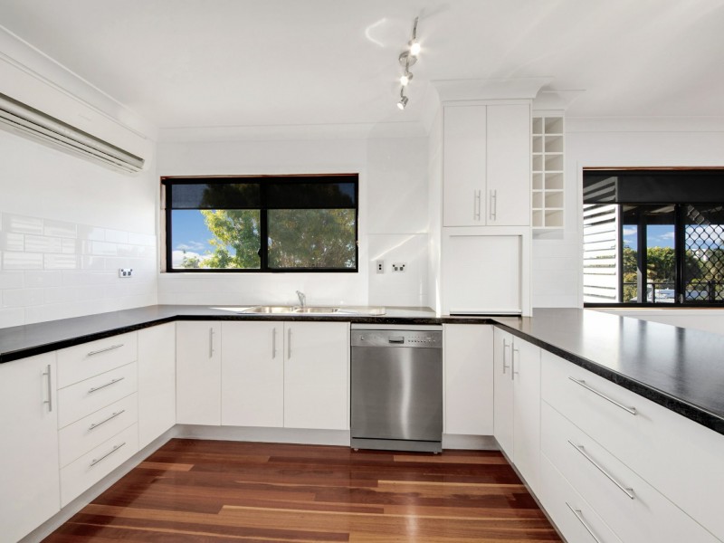 16 Alfred Street, Tannum Sands QLD 4680