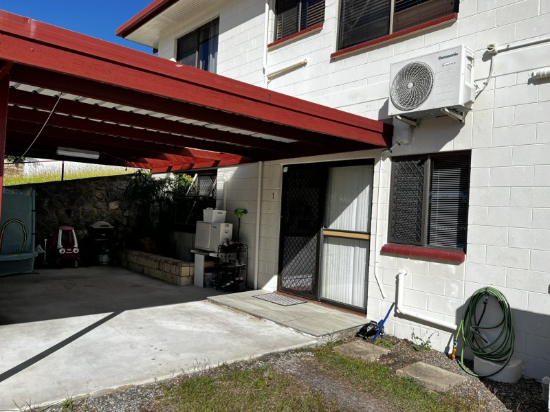 1/4 Arthur Street, Boyne Island QLD 4680
