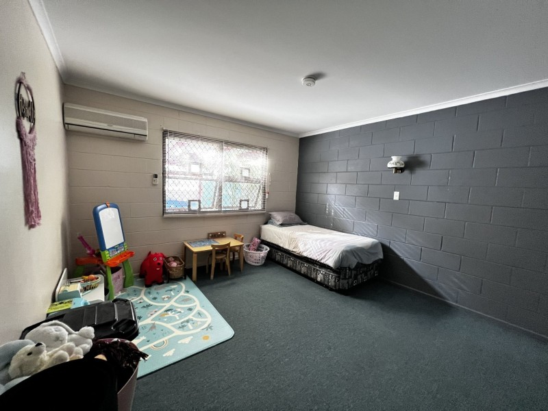 1/4 Arthur Street, Boyne Island QLD 4680