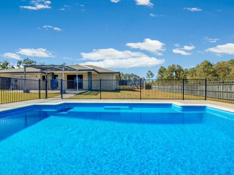 14 Brush Tail Court, Boyne Island QLD 4680