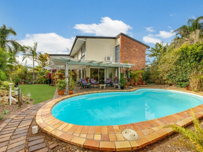 107 Tarcoola Drive, Boyne Island QLD 4680