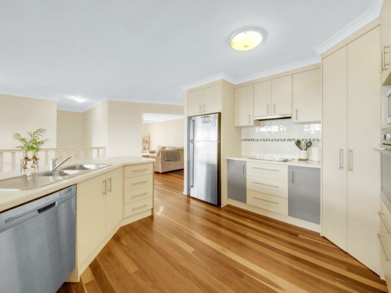 6B Jenny Lind, Boyne Island QLD 4680