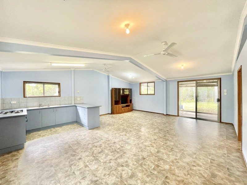 200 Bells Road, Rodds Bay QLD 4678