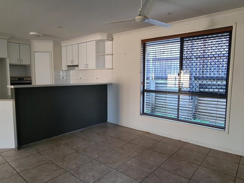 5 Moondarra Crt, Clinton QLD 4680