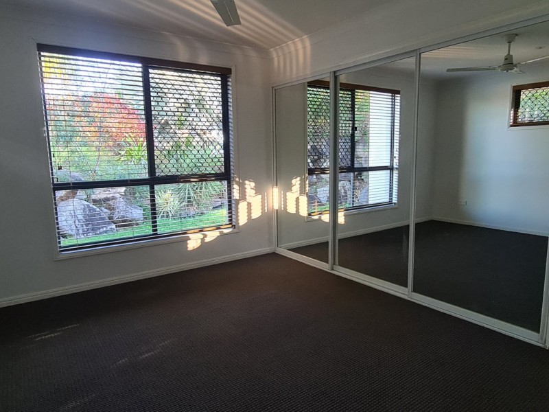 5 Moondarra Crt, Clinton QLD 4680